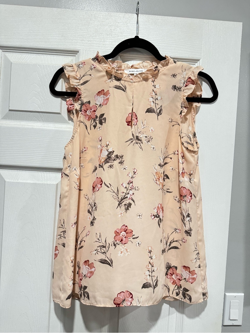 Rose & Olive Peach Floral Ruffle Neck Blouse